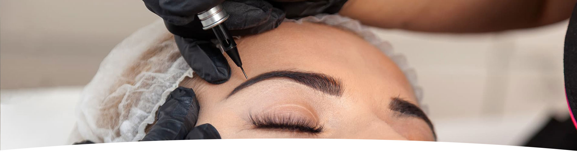 Micropigmentation or semi-permanent makeup